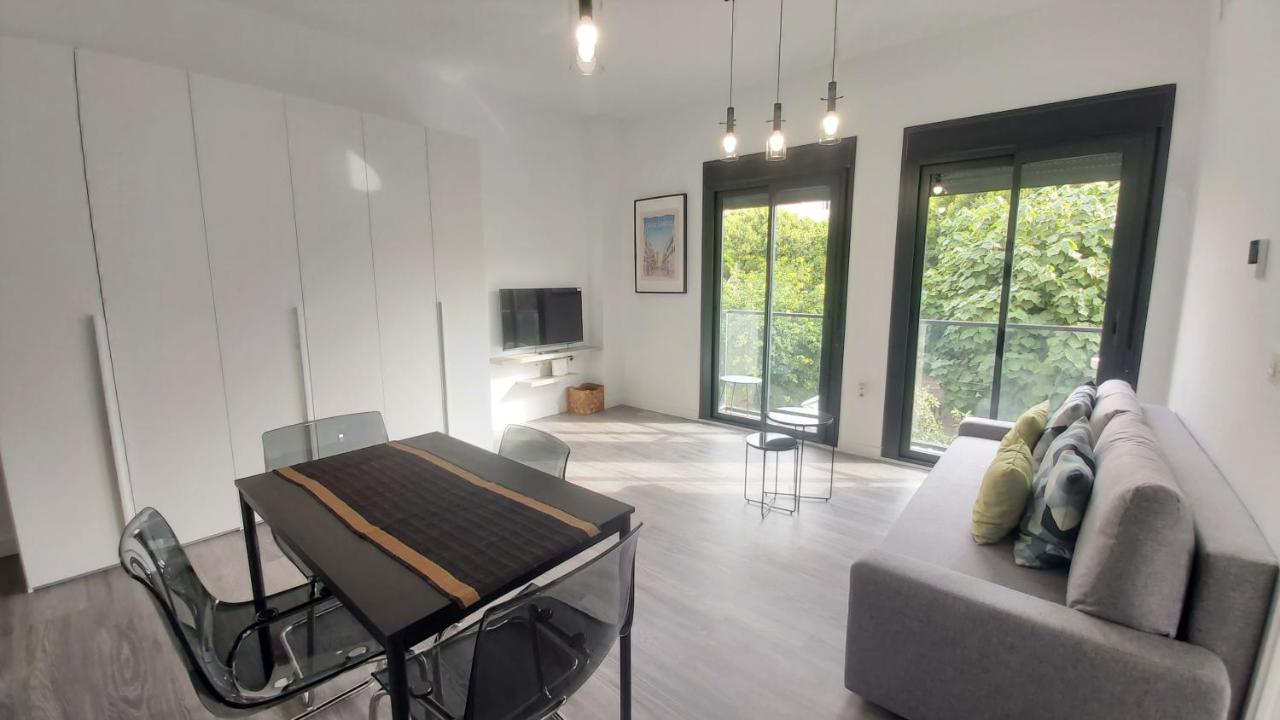Del Parque Flats Urban Leilighet Málaga Eksteriør bilde